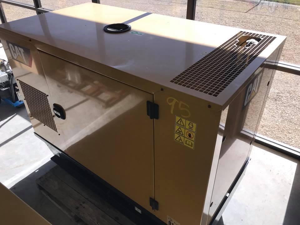 2015 CAT 20 KW STANDBY GENERATOR NEW UNUSED Cat C2.2 Perkins 4 cylinder Diesel