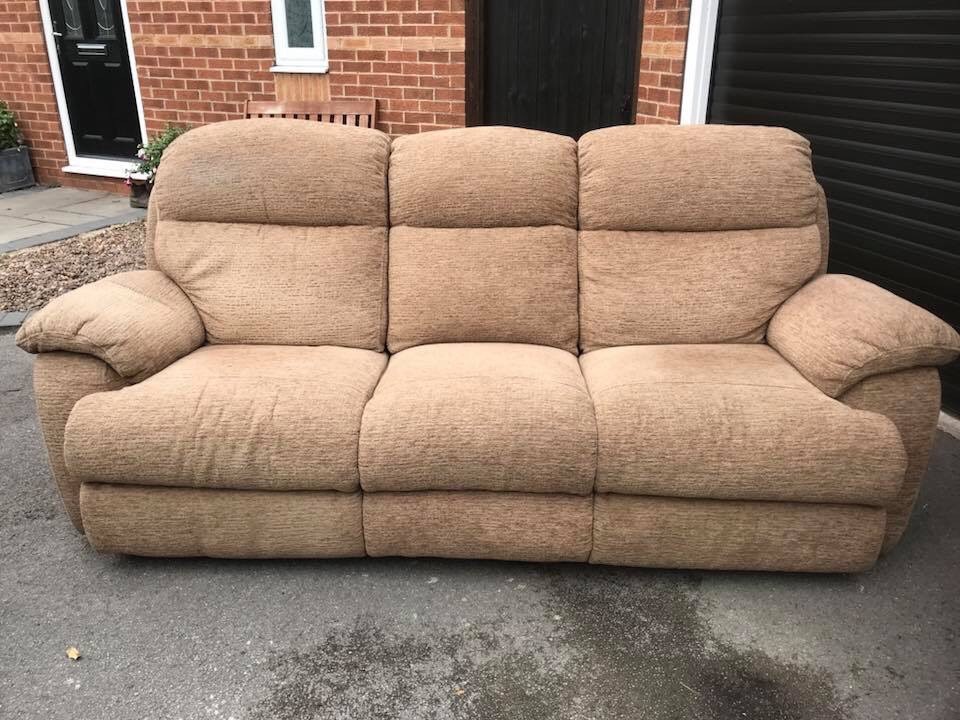 3 Seater High Back Recliner Sofa Settee in Worksop, Nottinghamshire
