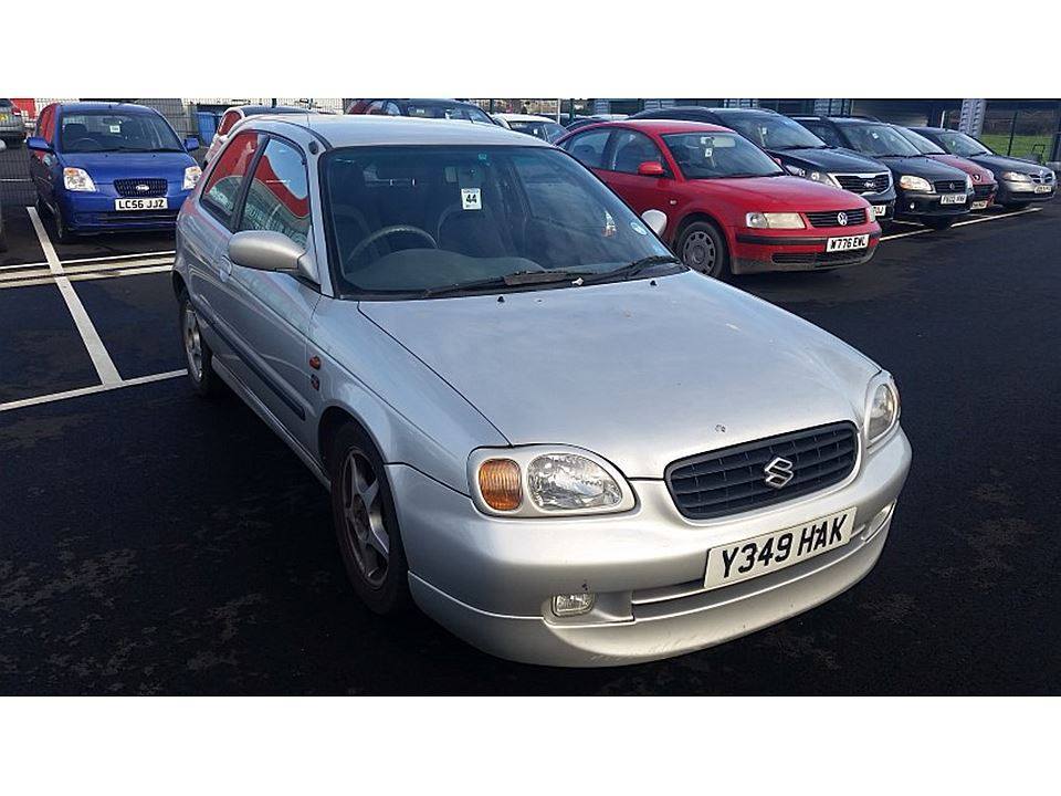 Suzuki baleno 2001