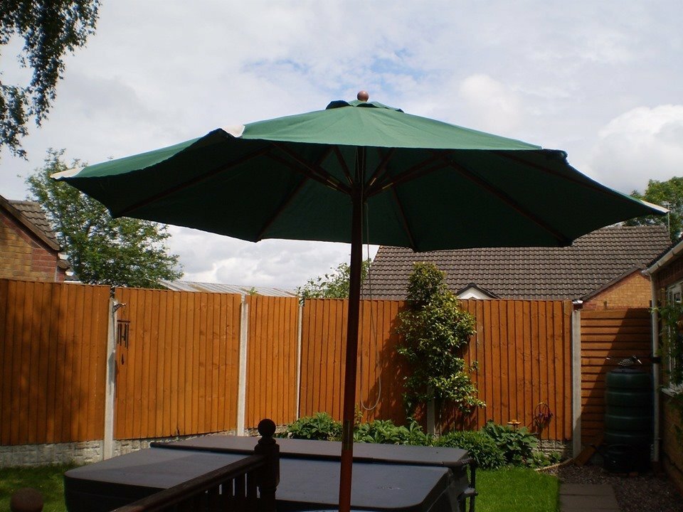 large parasol and stand as new | in Ketley, Shropshire | Gumtree