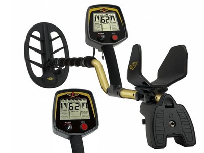 Piastra metal detector