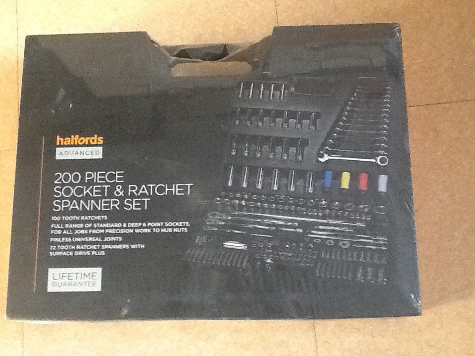 Halfords 200 pice advanced tool kit in Gateshead, Tyne and Wear Gumtree