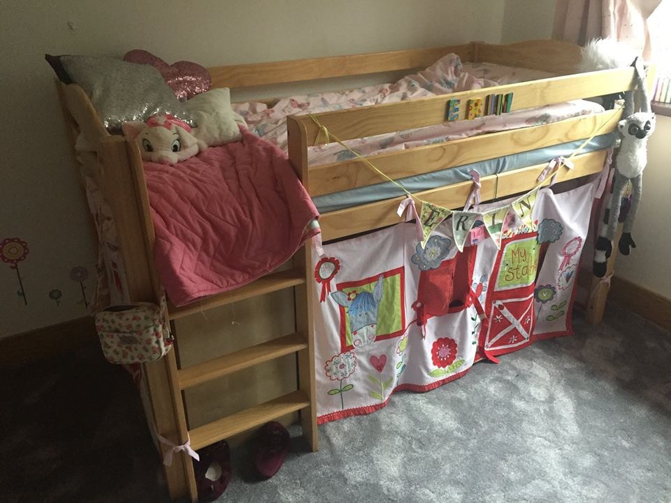 Izziwonot Tempo Raised Mid Sleeper Bed Luxury Bedding