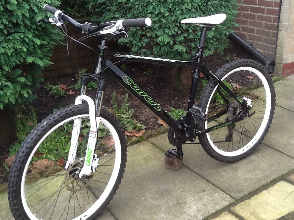 carrera bikes with hydraulic brakes
