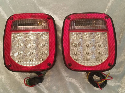 UNIVERSAL TRUCK FLAT BED UTILITY BOX WORK LED TAIL LIGHTS TRAILER L.E.D. FLATBED