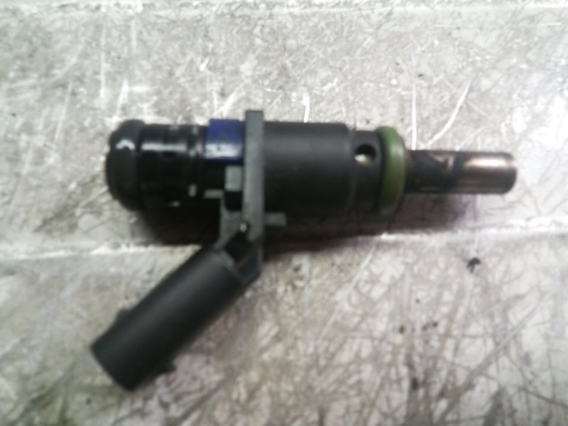 A0000788749 Injecteur / 6123c06554 / 208696 Pour Mercedes-Benz Clase B W245 1.