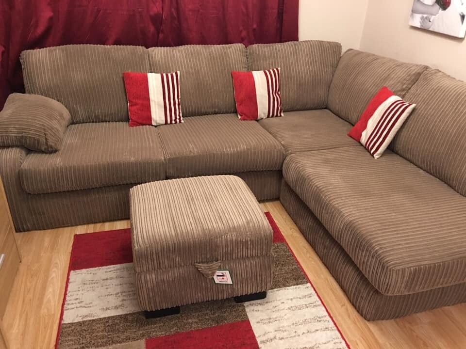Large 5 Seater Corner Sofa and Storage footstool 2 piece suite | in Pontllanfraith, Caerphilly 