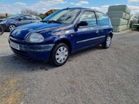 Renault Clio Hatchback Manual. Genuine 60,000 miles