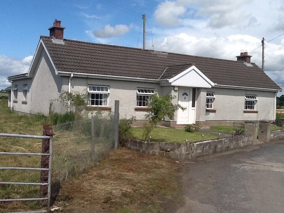 Cottage 3 bedroom just outside Lisburn in Moira, County Armagh Gumtree