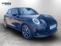 2023 MINI HATCHBACK 1.5 Cooper Exclusive Premium 5dr Hatchback Petrol Manual