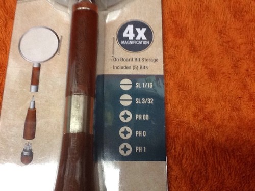 MENARDS MAGNIFIER AND SCREWDRIVER SET - 5 BITS WITH STORAGE - NIP