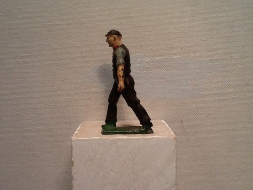 Vintage J. Hill & Co. lead farmer. 2