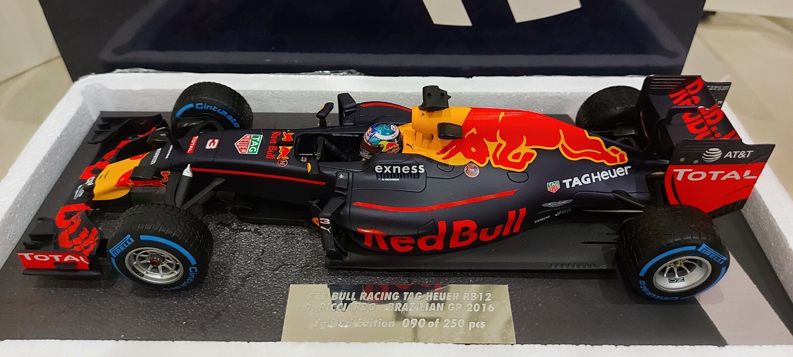 Red Bull Racing RB12 1:18 スケール F1 Red Bull Racing RB12 D.Ricciardo 1:18 Minichamps | eBay