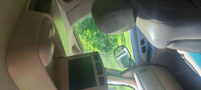 image 4 of interior