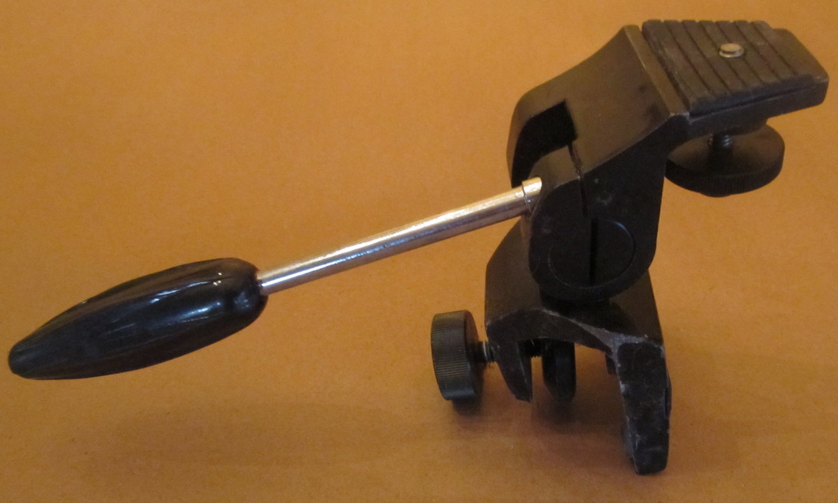 BUSHNELL CAR WINDOW SUPPORT TRIPOD HEAD