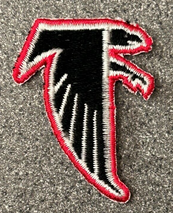 ATLANTA FALCONS NFL FOOTBALL VINTAGE 2 1/8
