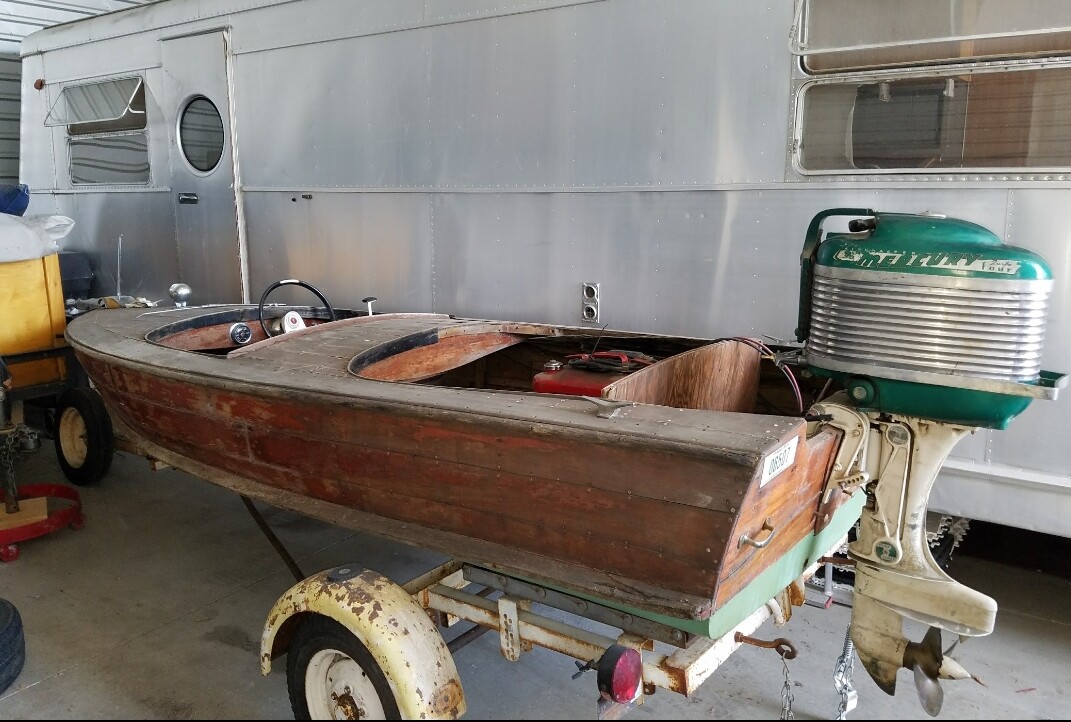 Century 1954 Mahogany dual cockpit runabout mercury 40 hp outboard