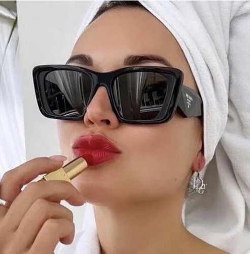 Pre-owned Prada Symbole Pr 08ys 1ab5so Black Silver Grey Lens Women Sunglasses In Grey Shaded