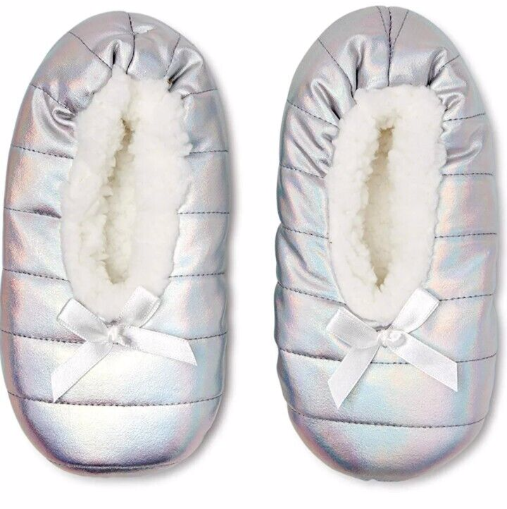 Wonder Nation Girls Silver Holographic Slipper Socks
