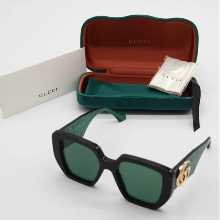 Pre-owned Gucci Gg0956s Oversized Black And Green Sunglasses