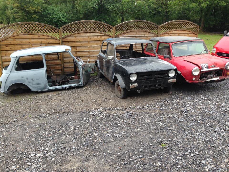 Classic mini breaking for spares in Llanelli, Carmarthenshire Gumtree