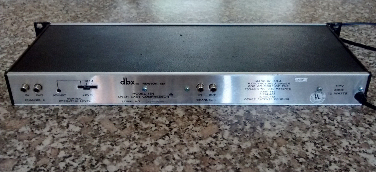 vintage dbx 164 stereo compressor limiter in nice working shape