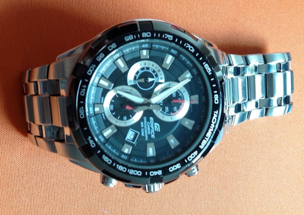 Casio Edifice â Men's Analogue Watch with Solid Stainless Steel Bracelet â EF-539D | in Aberdeen