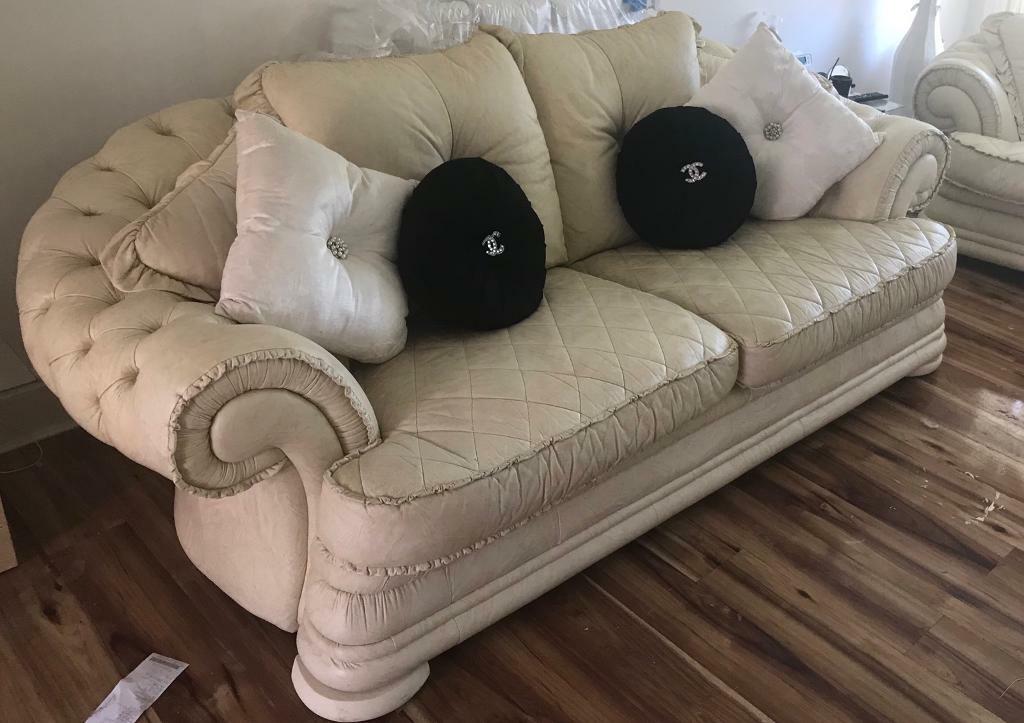 3& 2 seater pendragon sofa in Robroyston, Glasgow Gumtree