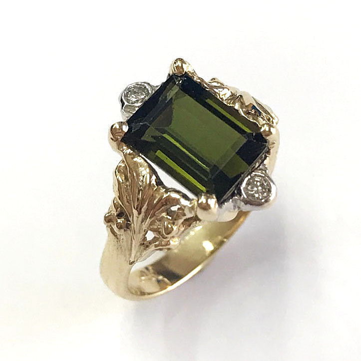 Pre-owned Jewelry By Arsa 2.6 Ctw Natural Green Tourmaline & Diamond Solid 14k Yellow Gold Cocktail Ring