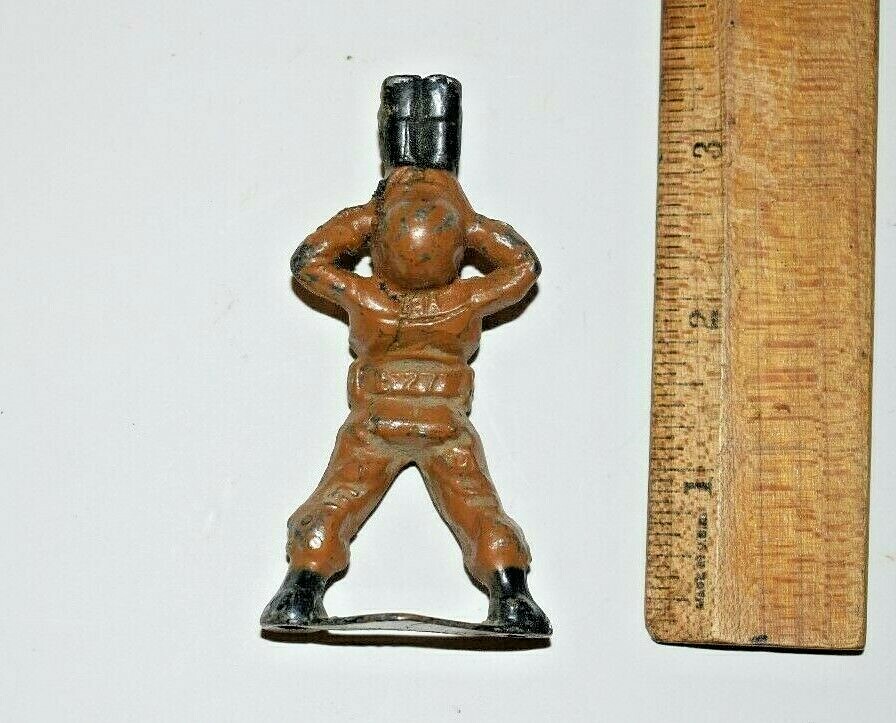 SOLDIER ~ LONG BINOCULARS~  AIRPLANE SPOTTER~ MANOIL!