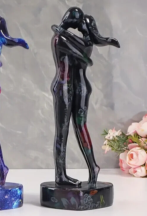 NEW Rose Sky Marblesque Modern Lovers Embrace. Resin Figurine Sculpture 11hx4w