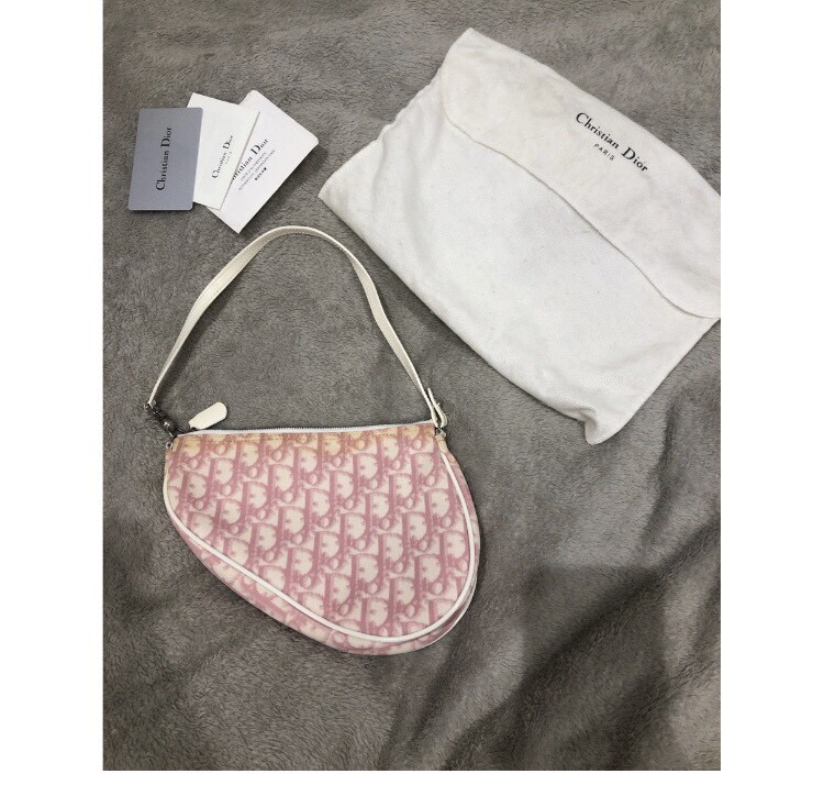 Authentic iconic CHRiSTIAN DIOR saddle bag girly collection with dust