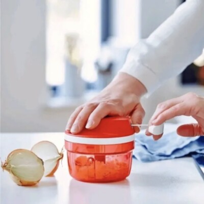 New TUPPERWARE SuperSonic Chopper Compact MINI FOOD PROCESSOR Red 
