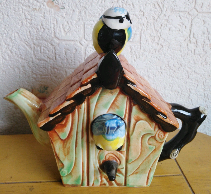 Teapottery blue tit bird box teapot