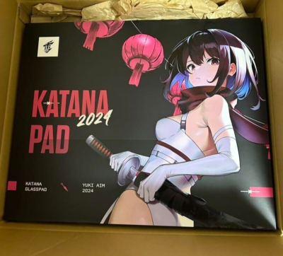 YUKIAIM 2024 KATANA GLASS MOUSEPAD