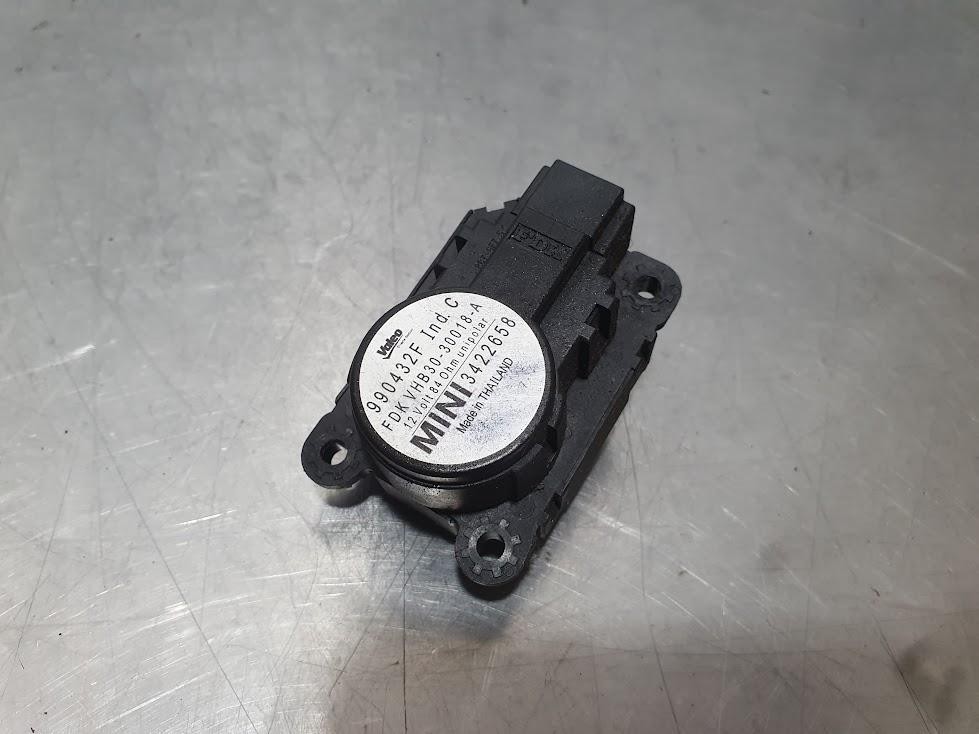 2007 Mini Cooper AIR DISTRIBUTION ACTUATOR 64113422658 R55/R56/R57 03/07-12/15 image 2