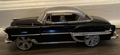 【Jada TOYS】DUB CITY 1953 CHEVY BELAIR Jada Toys 1:24 Scale Dub City • 1953 Chevrolet Bel Air [Dub
