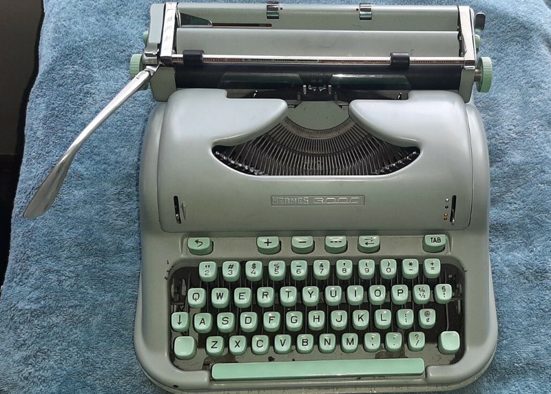 1971 Hermes 3000 on the Typewriter Database