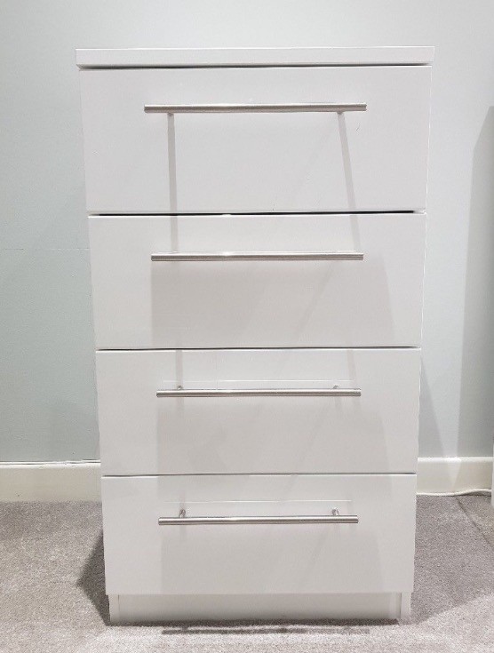 Gloss White Chest Of Drawers PERFECT Condition in Springboig, Glasgow Gumtree