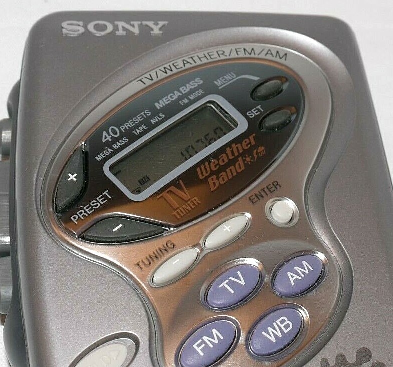 Sony Walkman AVLS WM-FX281 TV/WB/FM/AM/Cassette player w/Sony Earbuds