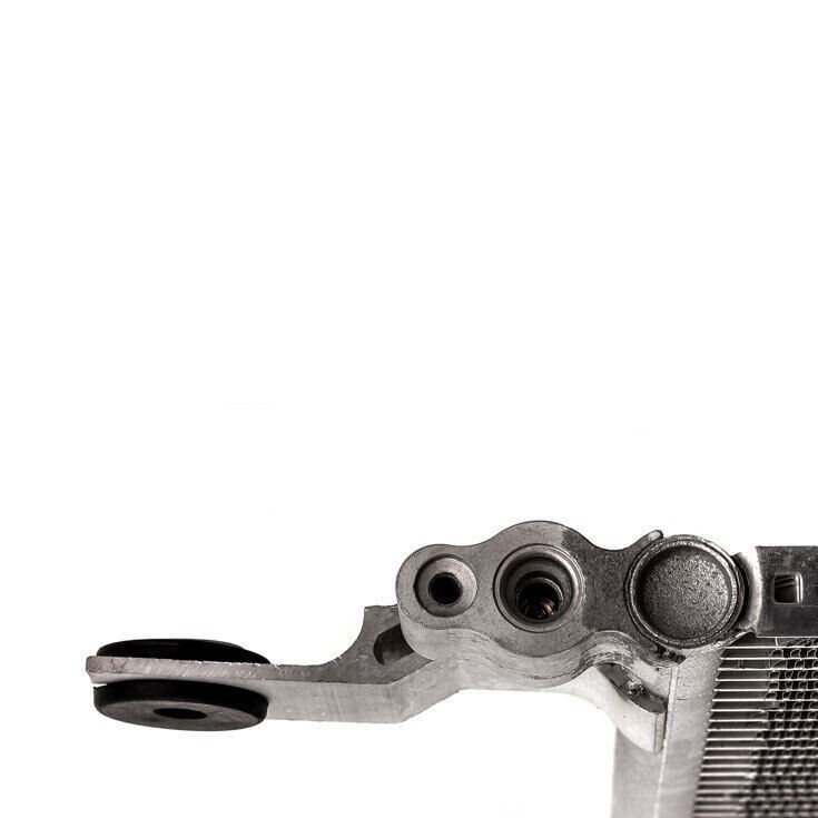 AC Condenser fits Kenworth T2000, T700, T800 / Peterbilt 367, 384, 386, 38... QR - Picture 7 of 12