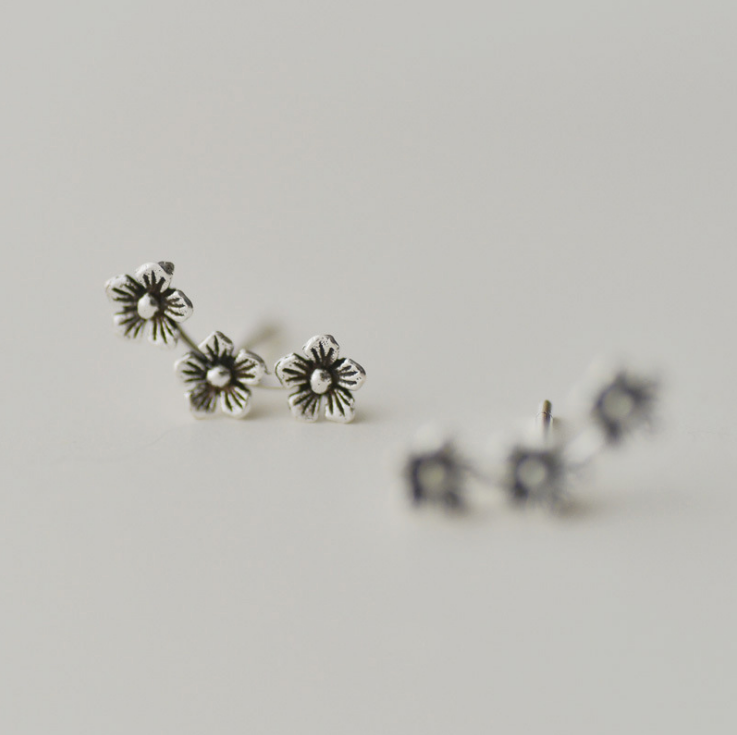Oxidized 925 Sterling Silver 3 Rose Flower Ear Crawler Stud Earrings Gift K19