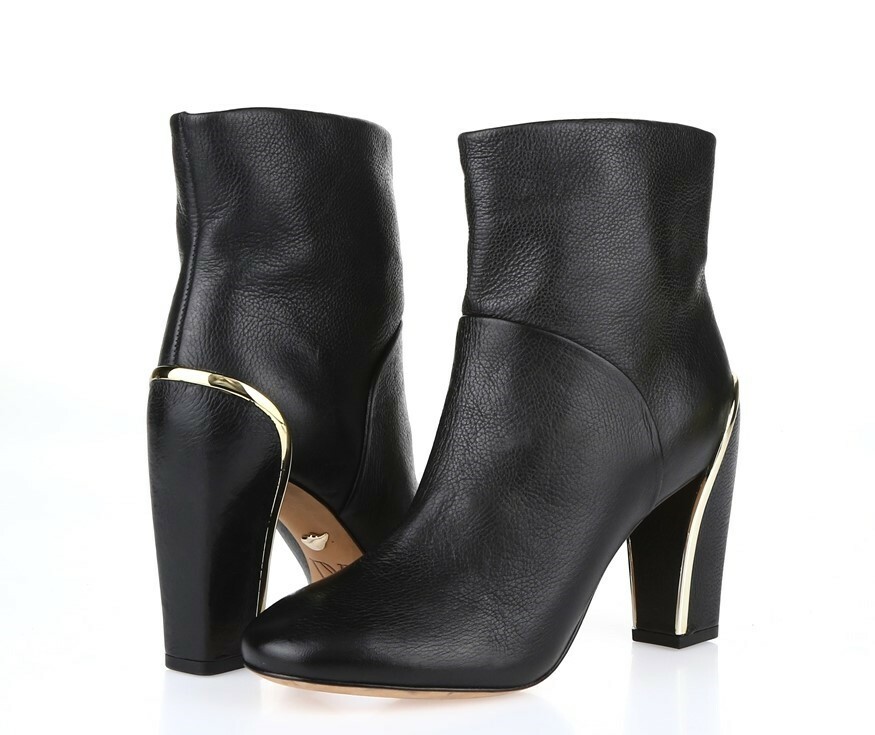 Women's DIANE VON FURSTENBERG Black Leather Short Pull-on Boots Sz. 5 M