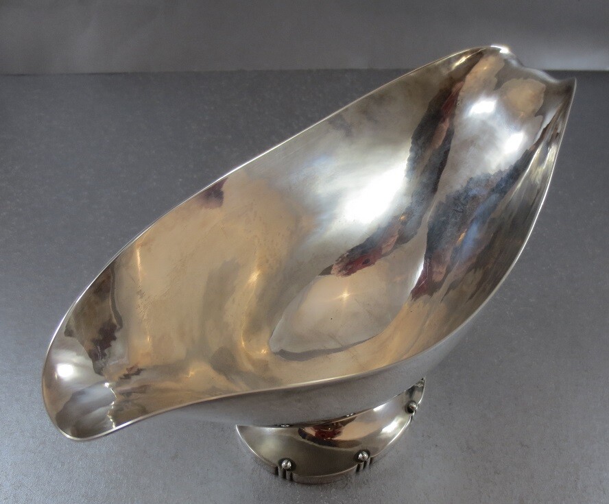 LARGE GEORG JENSEN STERLING BLOSSOM SAUCE GRAVY BOAT. OVER 12 TROY OZ! 8 1/4