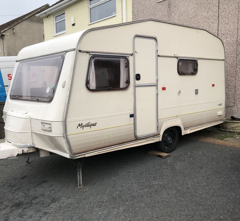 Mardon Mystique 4 Berth Mobile Caravan with awning and spear tyre