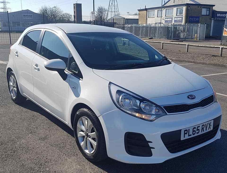 Kia rio white