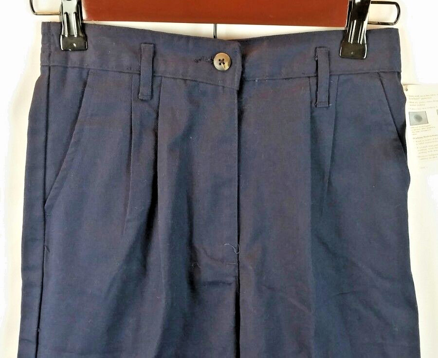 NEW MOVES Boy's Pleated Front Blue Wrinkle Stain Resistant School Shorts Size 14
