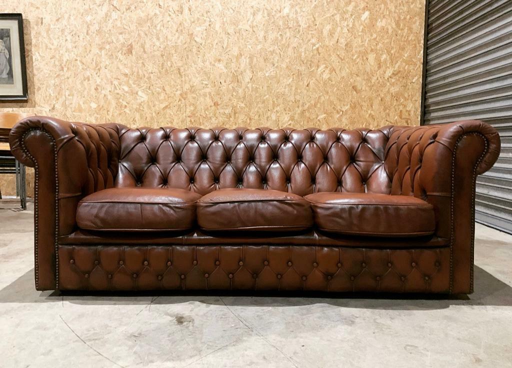 Beautiful vintage mid century cigar brown leather chesterfield sofa