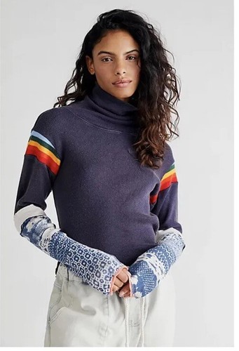 

Темно-синяя водолазка с яркими полосками Free People Rainbow Of Love  98 долларов США, Синий
