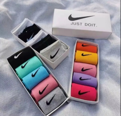 Nike Socks 5 Pairs Pack Men Women Sports Socks Cotton Casual Mid-Tube Socks UK